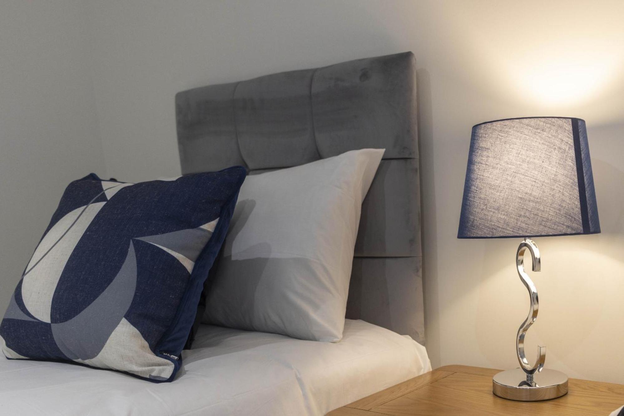 Apartamento Linacre 11 - Modern 2 Bed Behind The Cathedral With Free Parking And Fast Wifi Exeter Exterior foto